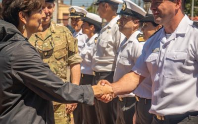 Ministra de Salud Ximena Aguilera es recibida por el Director del Hospital Naval de Talcahuano en visita inspectiva regional